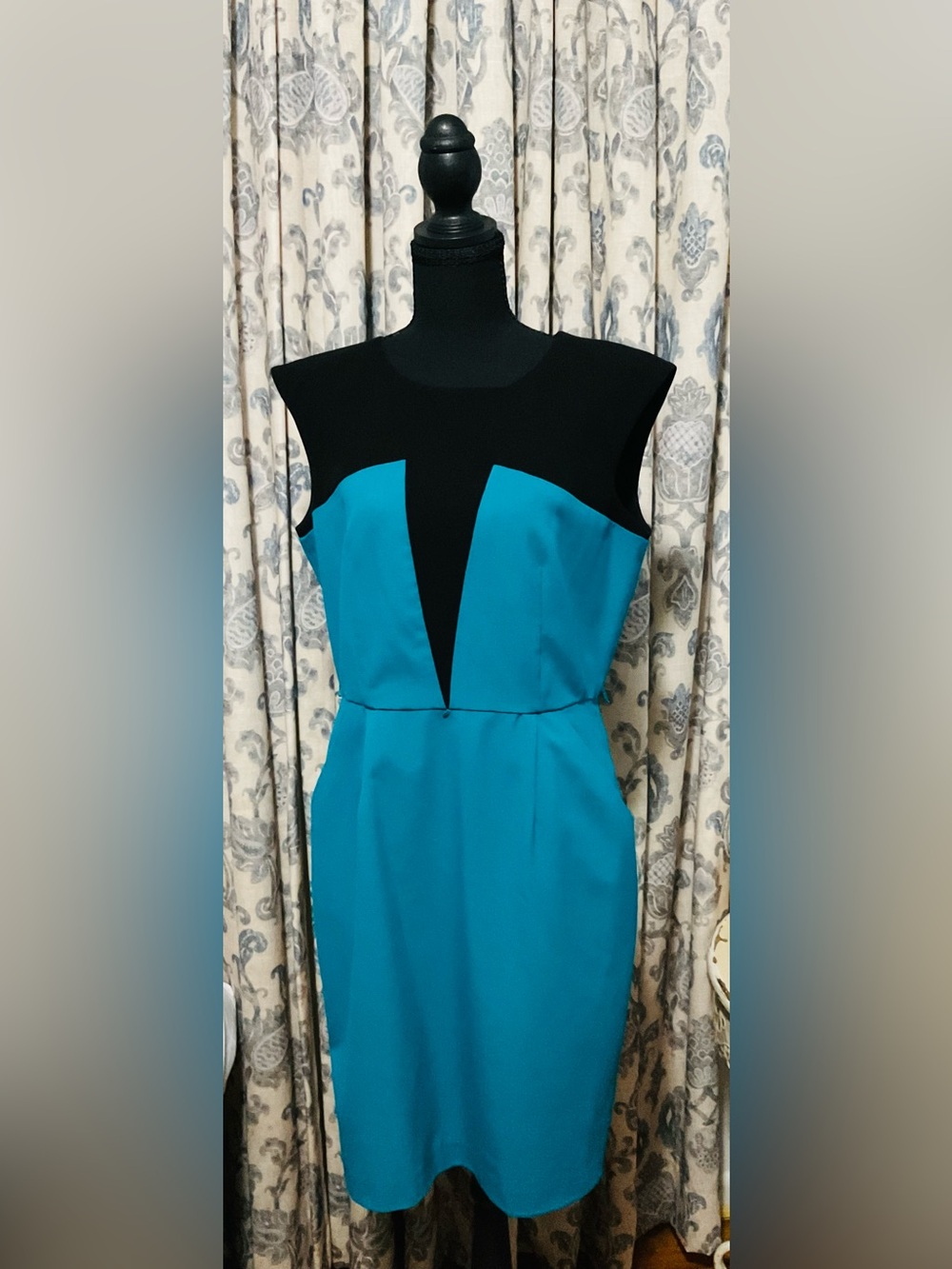 Calvin Klein Teal and Black Colorblock Sheath Dress